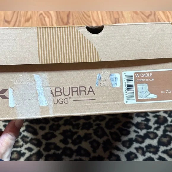 NIB Ugg by Koolaburra Cable Fringe Boots - Picture 2 of 6